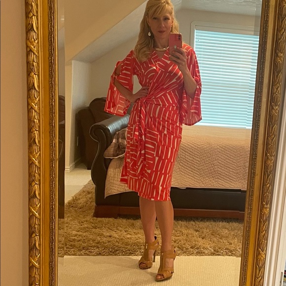 Kenneth Cole size XS coral and white wra… - Picture 4 of 6